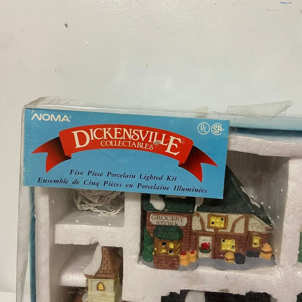 Vintage 1985 Christmas Dickensville Collectibles‎ 5 Piece Porcelain Lighted Kit